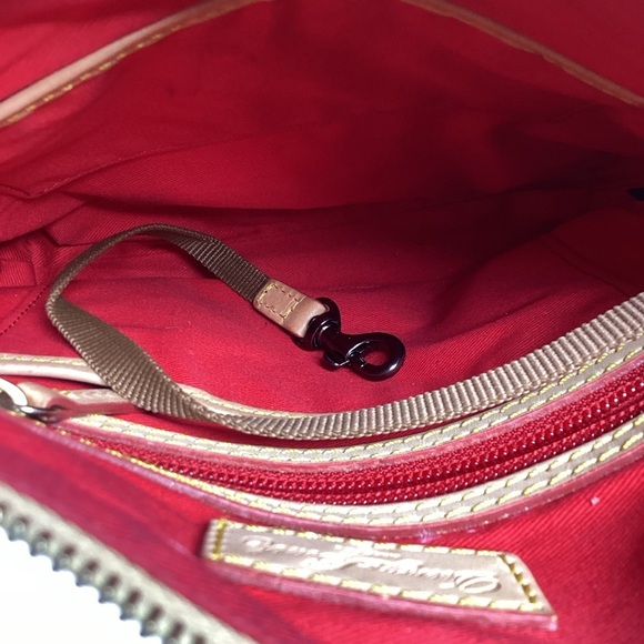 Dooney & Bourke Pink and White Chevron Crossbody Bag Wallet Set - Picture 15 of 16